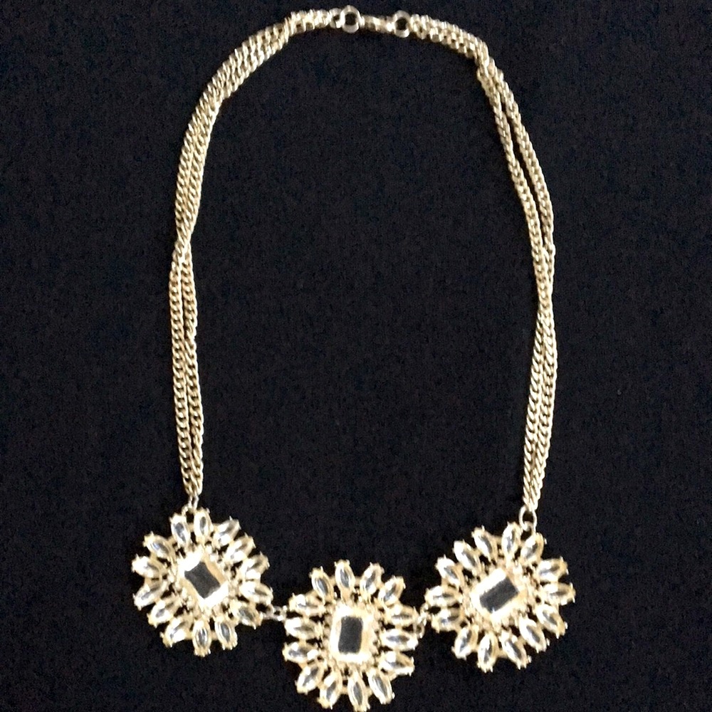 Banana Republic gold tone necklace